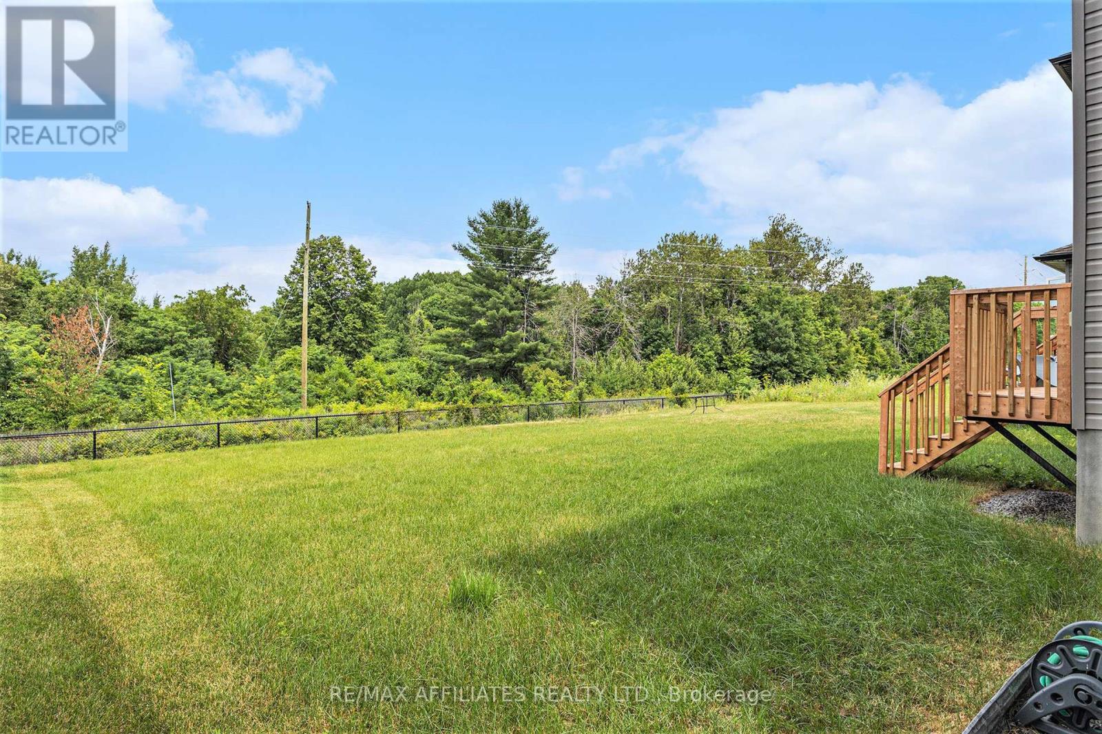 Photo 14 of 137 Seabert Drive, Arnprior ON