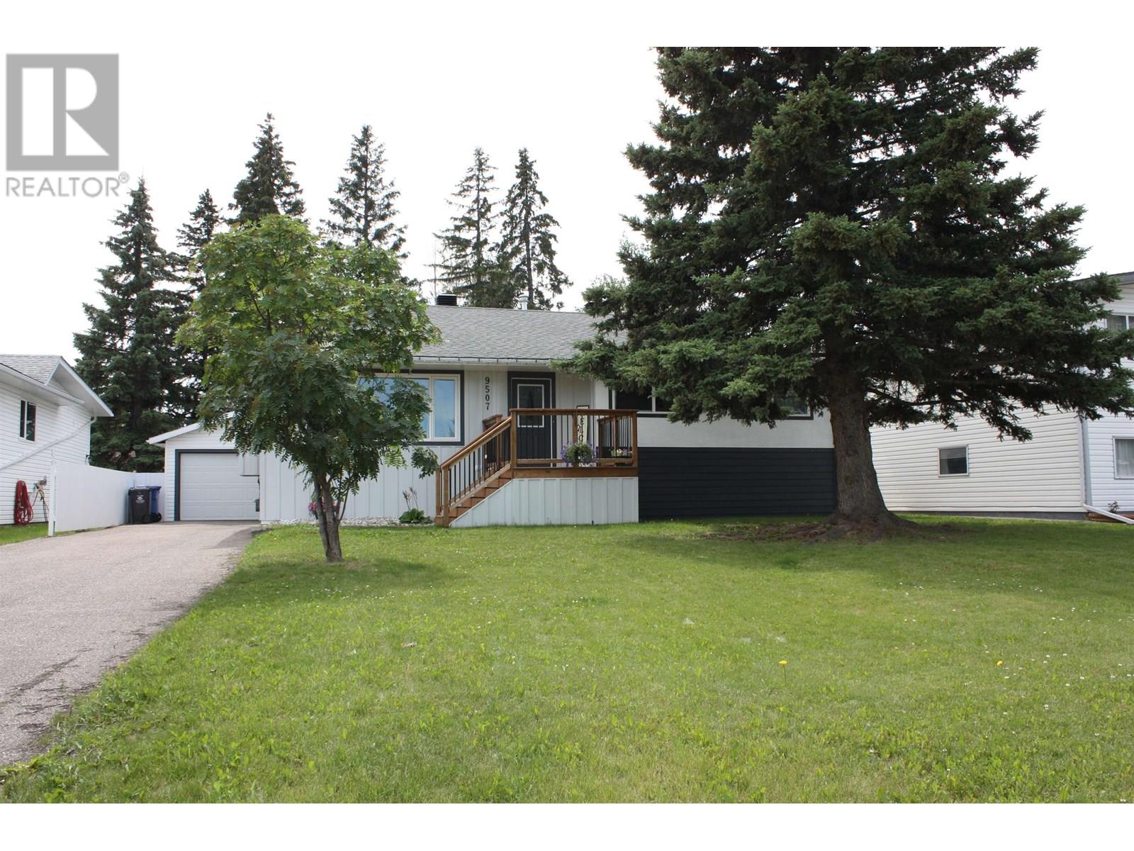 Photo 38 of 9507 112 Avenue, Fort St John BC