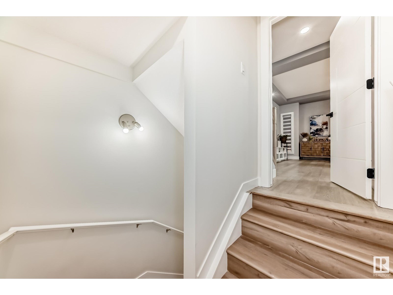 Photo 11 of 17920 59 St Nw, Edmonton AB