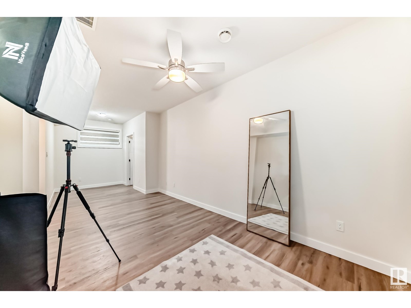 Photo 25 of 17920 59 St Nw, Edmonton AB