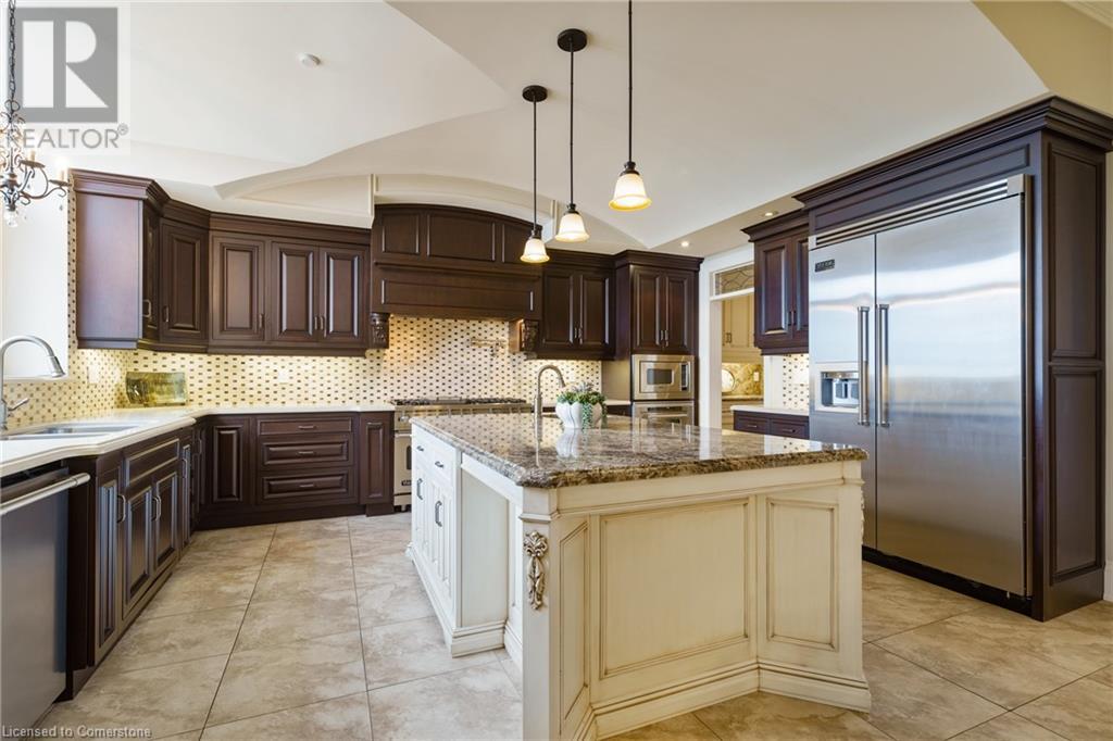 Photo 38 of 56 Aquamarine Drive, Hamilton ON