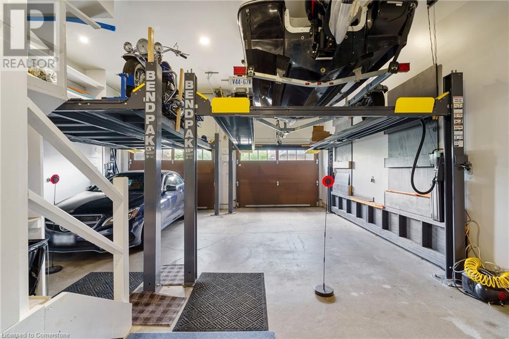 Photo 42 of 56 Aquamarine Drive, Hamilton ON