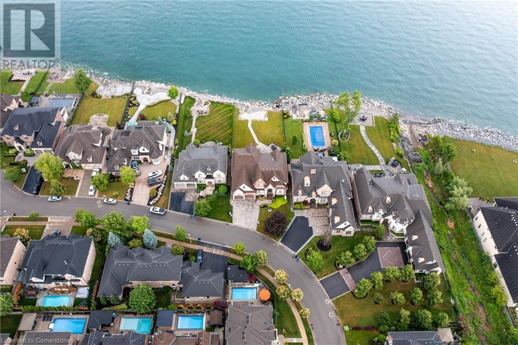 Photo 25 of 56 Aquamarine Drive, Hamilton ON