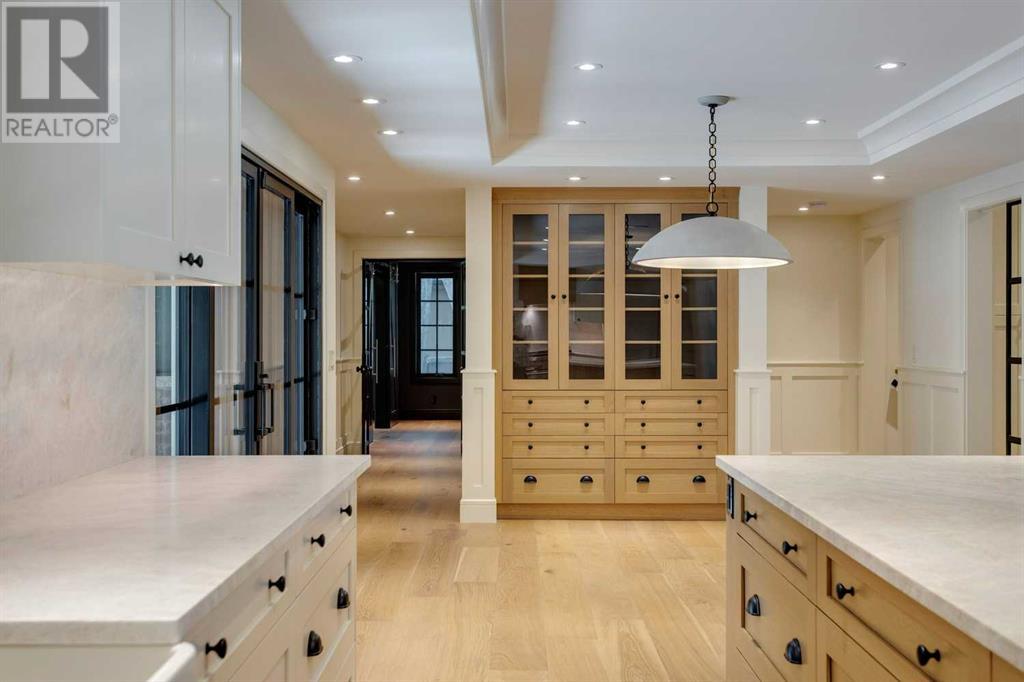 Single Family House for Sale in  Kenosee Place SW Kelvin Grove Calgary 