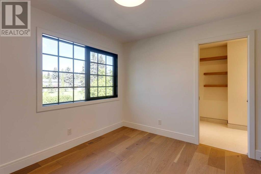 Single Family House for Sale in  Kenosee Place SW Kelvin Grove Calgary 
