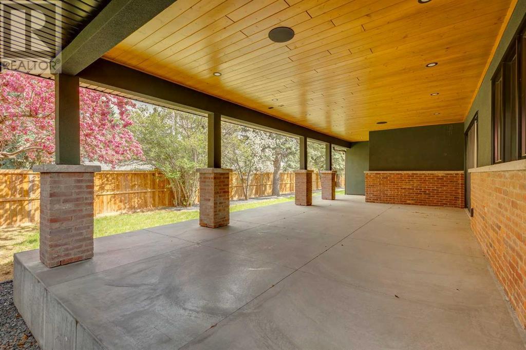 Single Family House for Sale in  Kenosee Place SW Kelvin Grove Calgary 