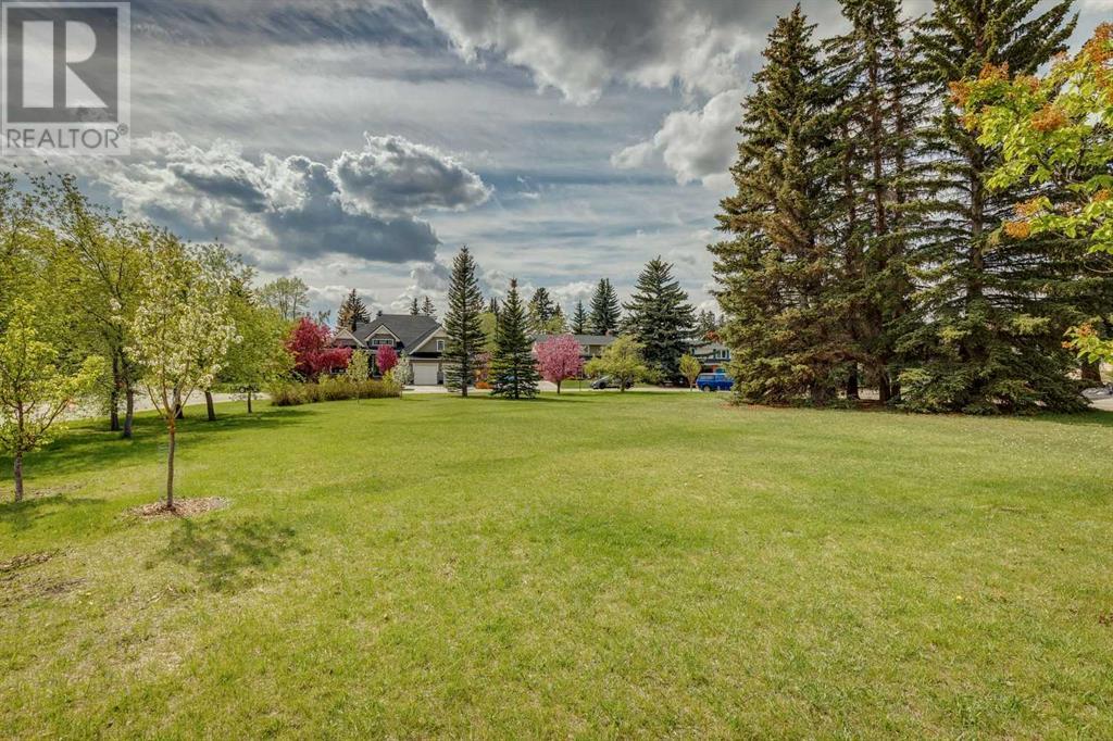 Single Family House for Sale in  Kenosee Place SW Kelvin Grove Calgary 