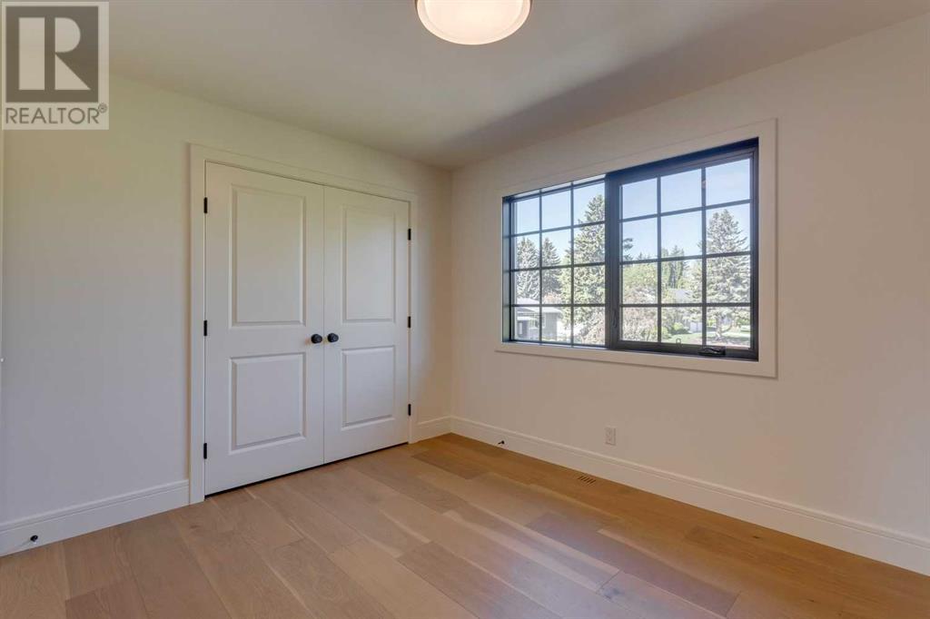 Single Family House for Sale in  Kenosee Place SW Kelvin Grove Calgary 