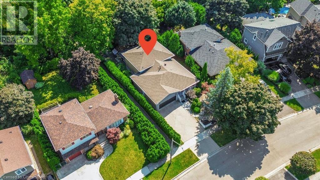 Photo 5 of 1230 Wood Place, Oakville ON