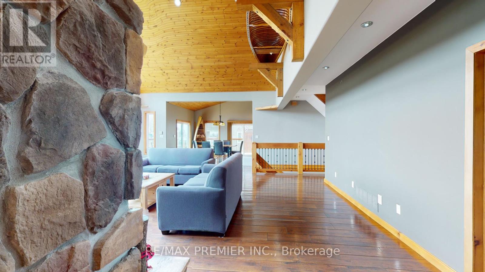 Photo 12 of 31 Paradise Boulevard, Ramara ON
