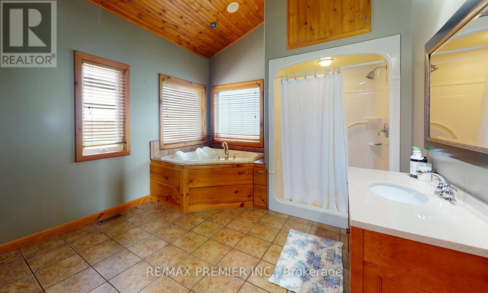 Photo 21 of 31 Paradise Boulevard, Ramara ON