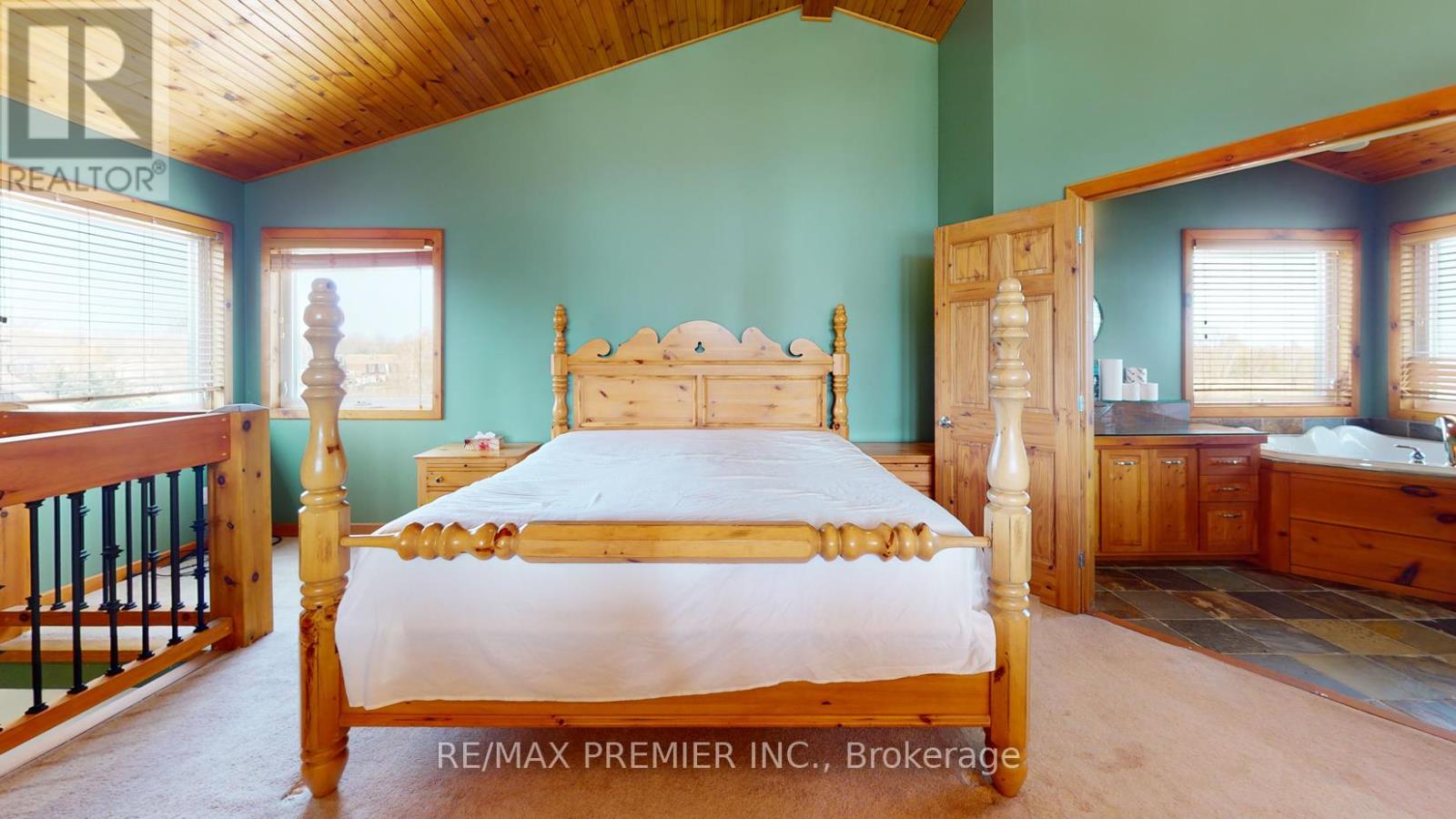 Photo 22 of 31 Paradise Boulevard, Ramara ON