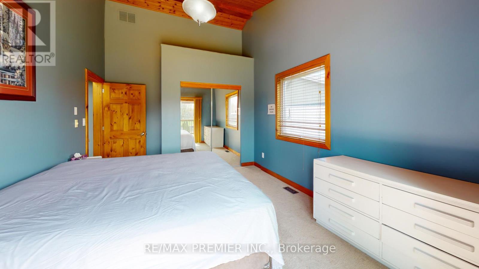 Photo 23 of 31 Paradise Boulevard, Ramara ON