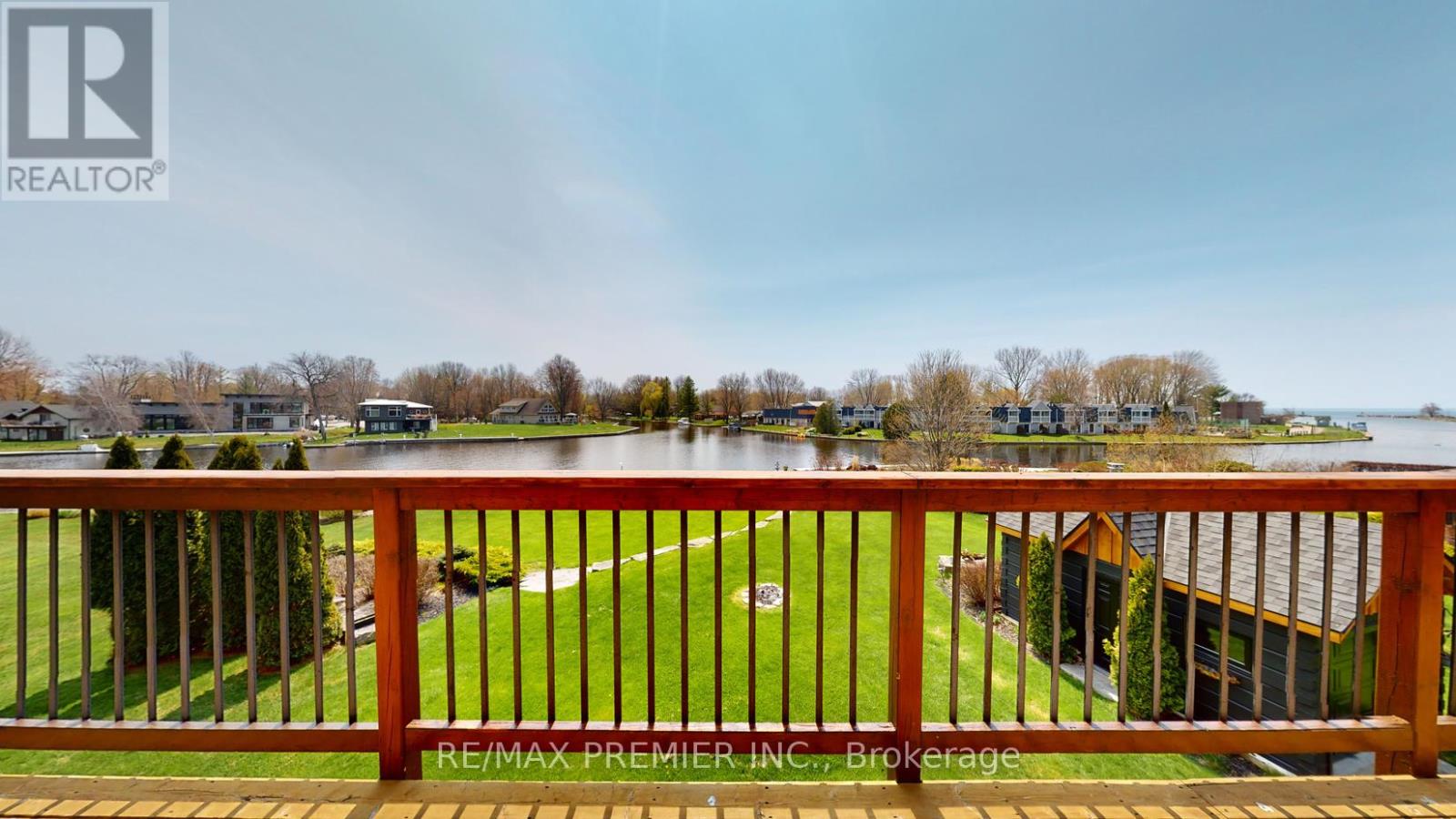Photo 7 of 31 Paradise Boulevard, Ramara ON
