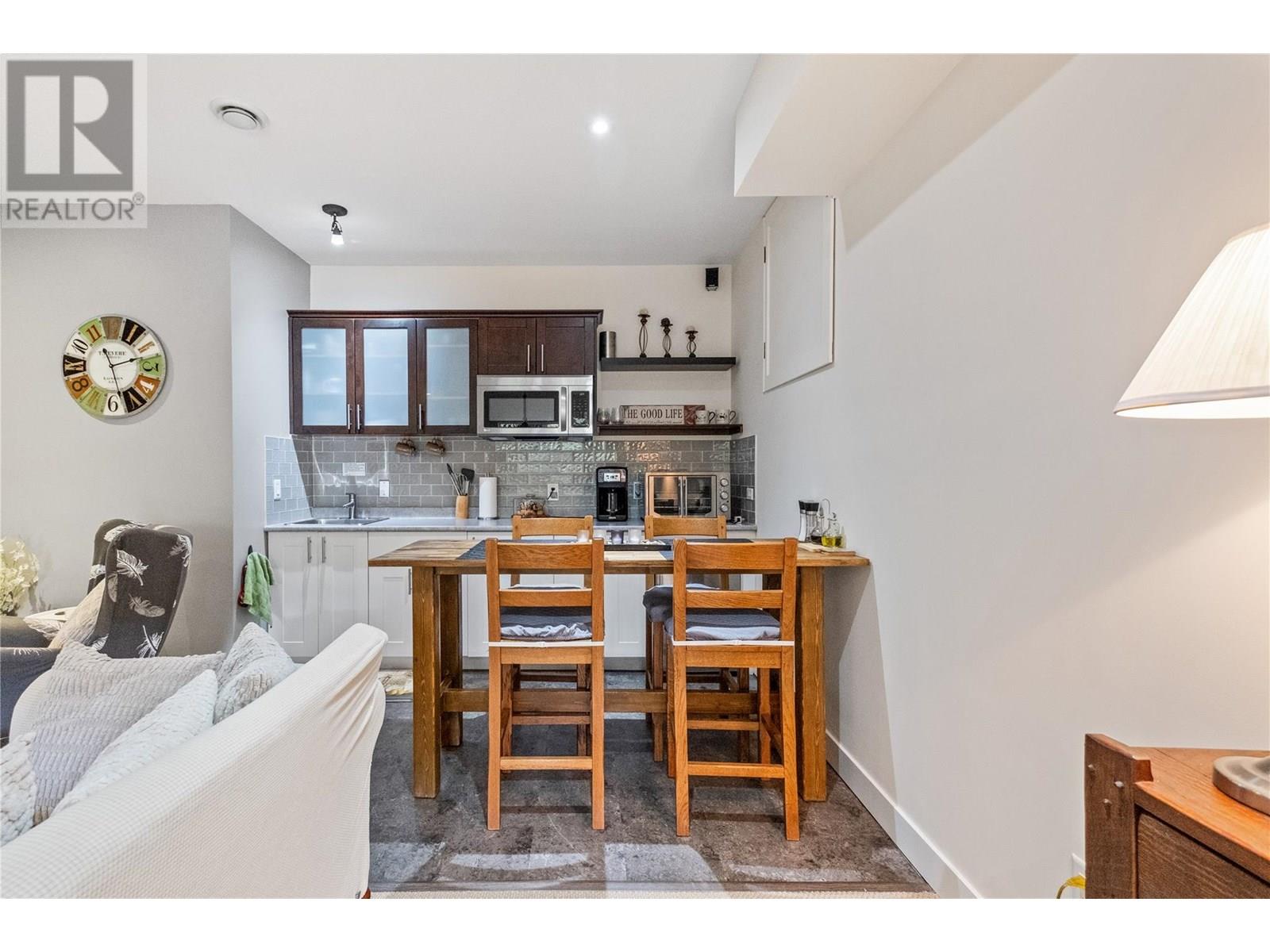 5120 Cousins Road, Peachland