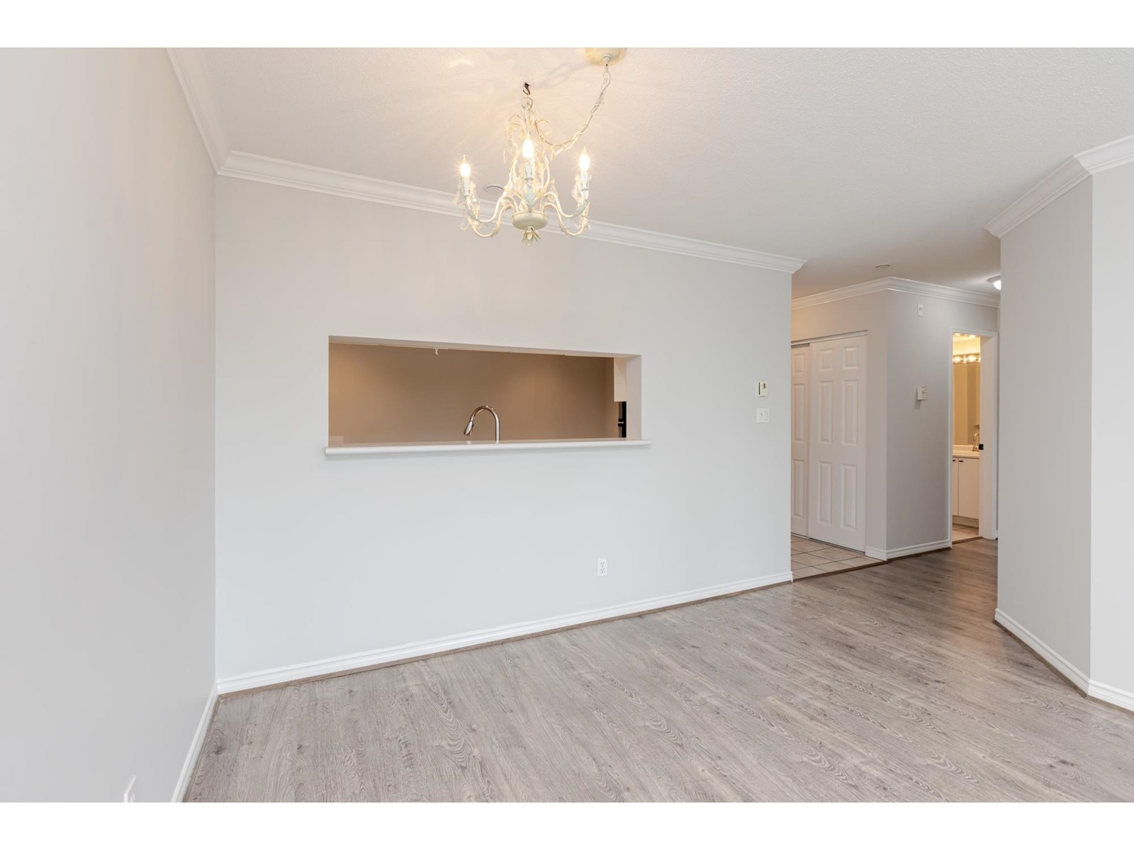 Photo 13 of 208 16137 83 Avenue, Surrey BC