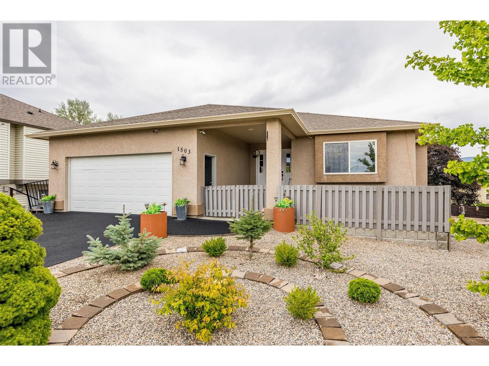 Photo 2 of 1503 Tanemura Crescent, Kelowna BC