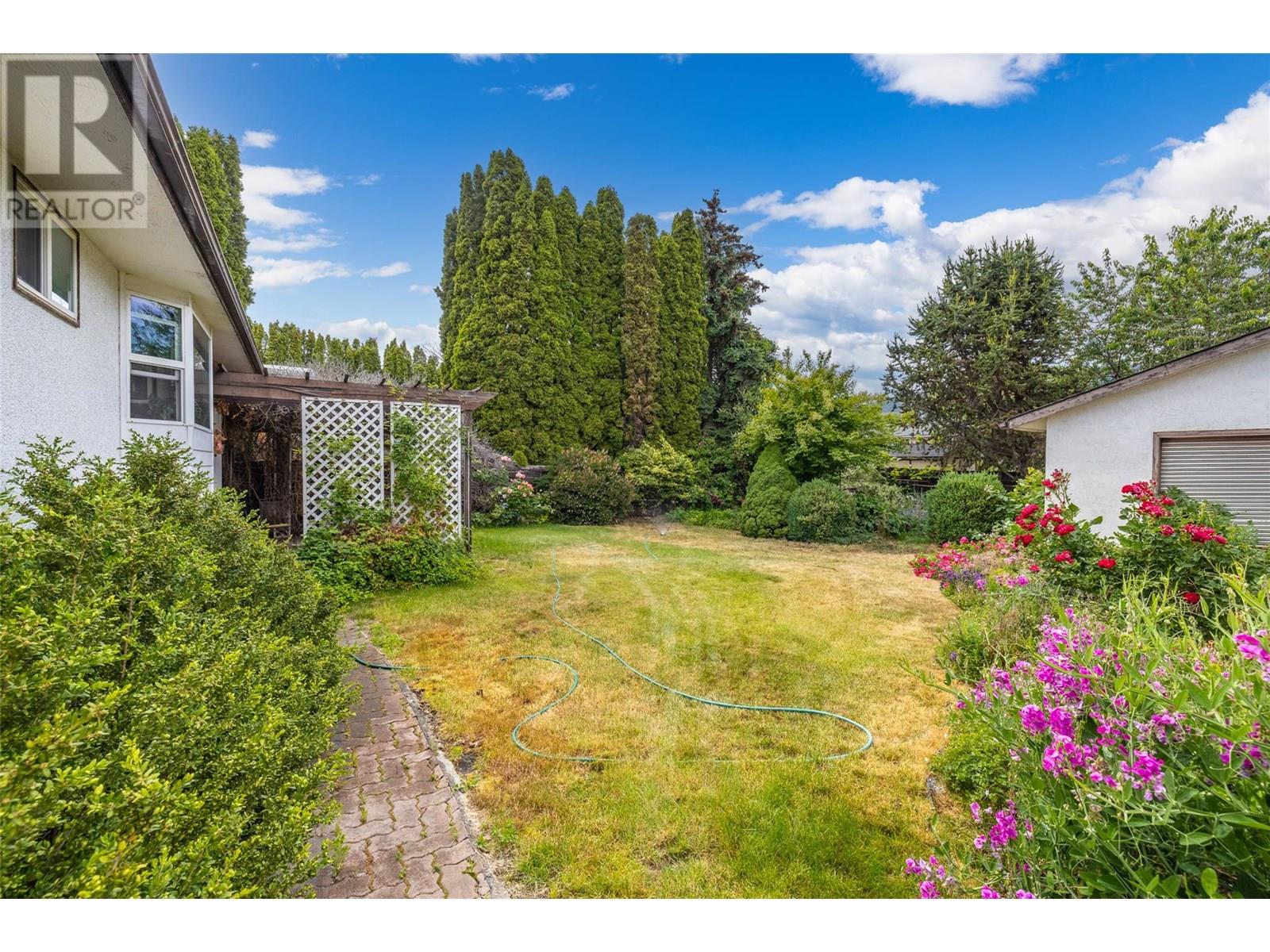  2436 Apollo Road, West Kelowna