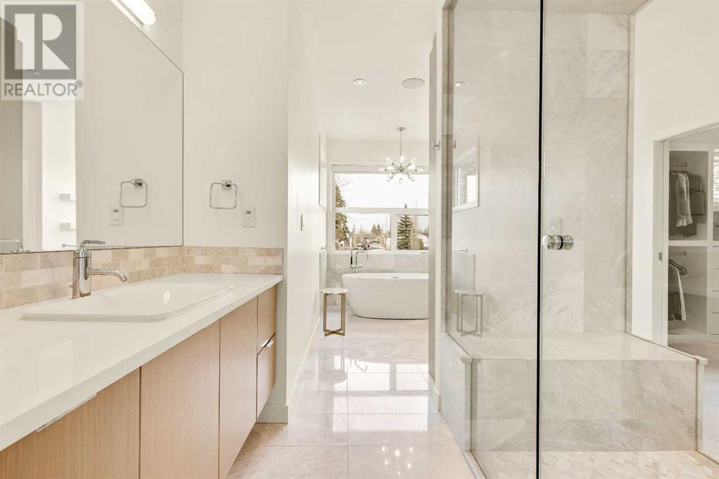 Single Family House for Sale in   Avenue SW North Glenmore Park Calgary 