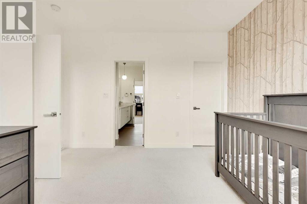 Single Family House for Sale in   Avenue SW North Glenmore Park Calgary 