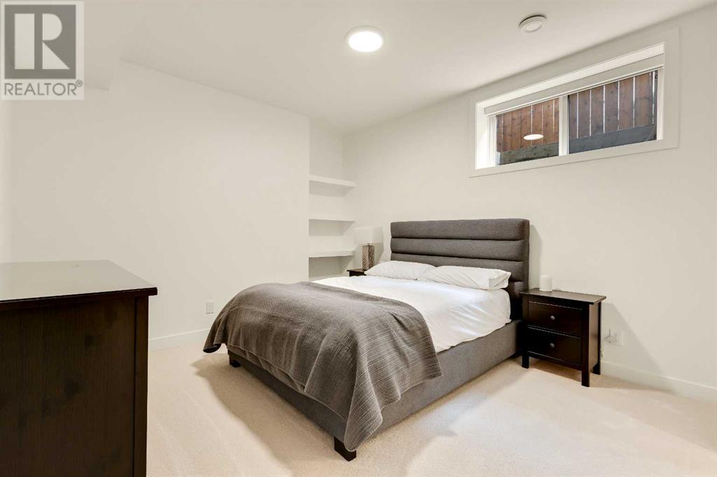 Single Family House for Sale in   Avenue SW North Glenmore Park Calgary 