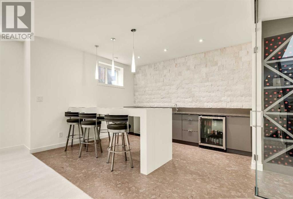 Single Family House for Sale in   Avenue SW North Glenmore Park Calgary 