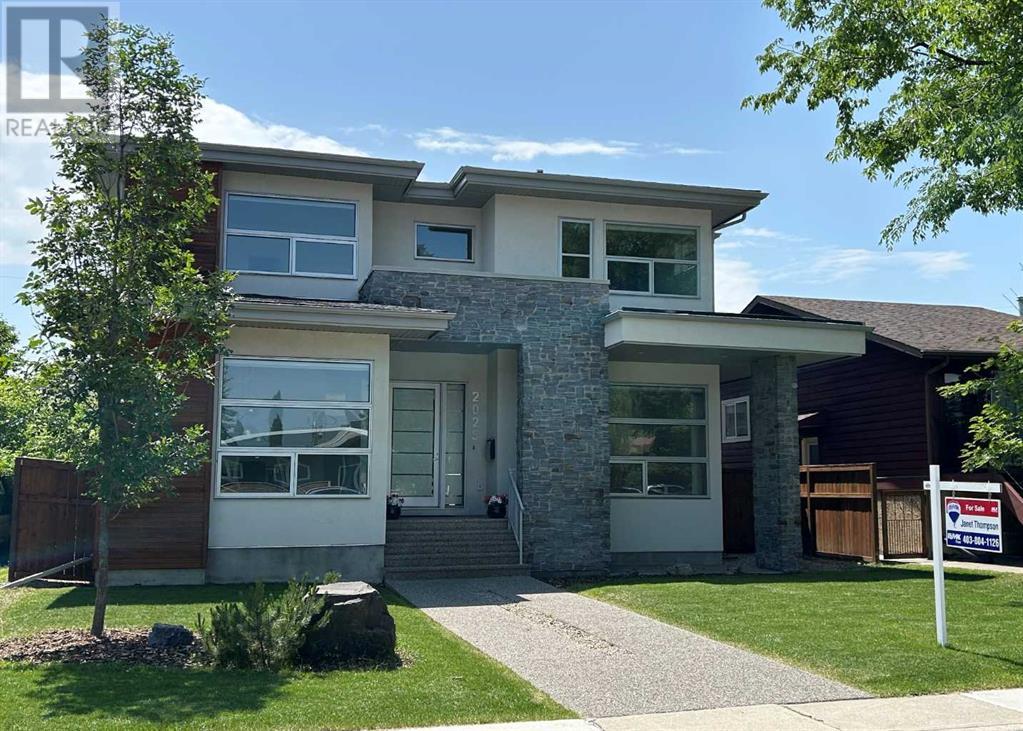 2025 51 Avenue SW, Calgary, Alberta