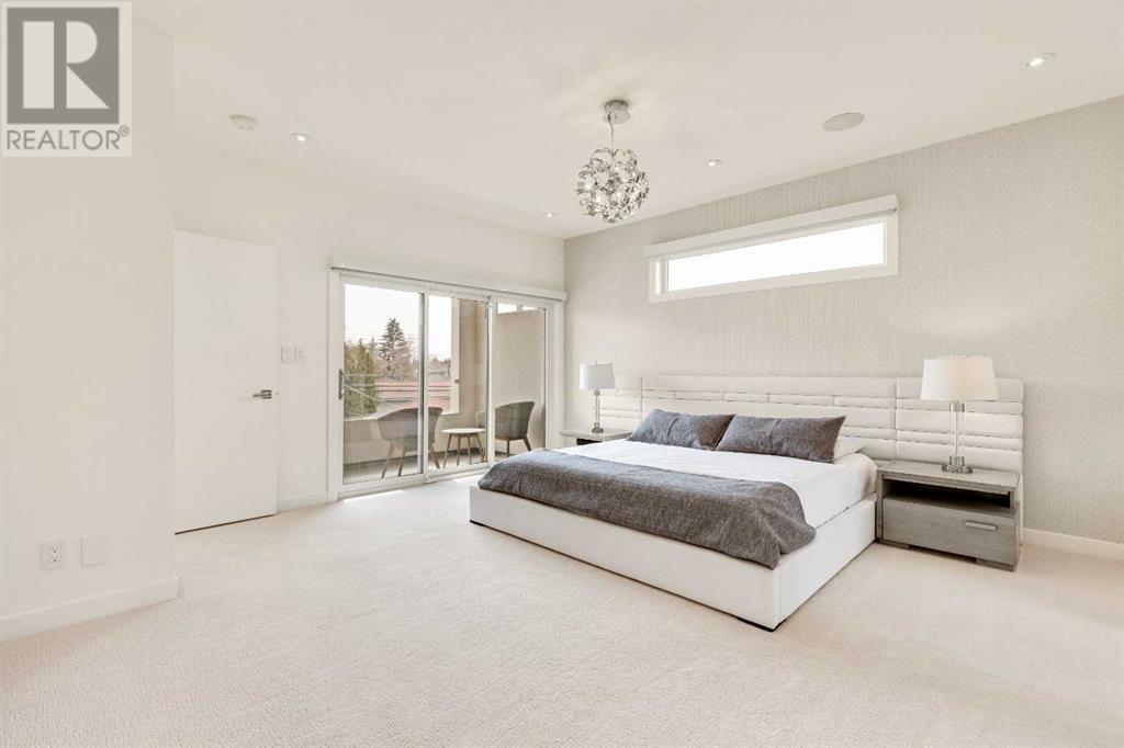 Single Family House for Sale in   Avenue SW North Glenmore Park Calgary 
