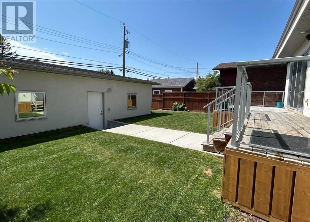 Single Family House for Sale in   Avenue SW North Glenmore Park Calgary 