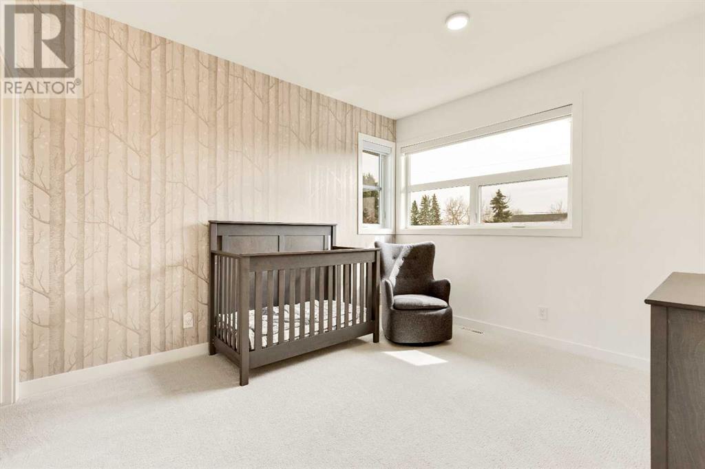 Single Family House for Sale in   Avenue SW North Glenmore Park Calgary 