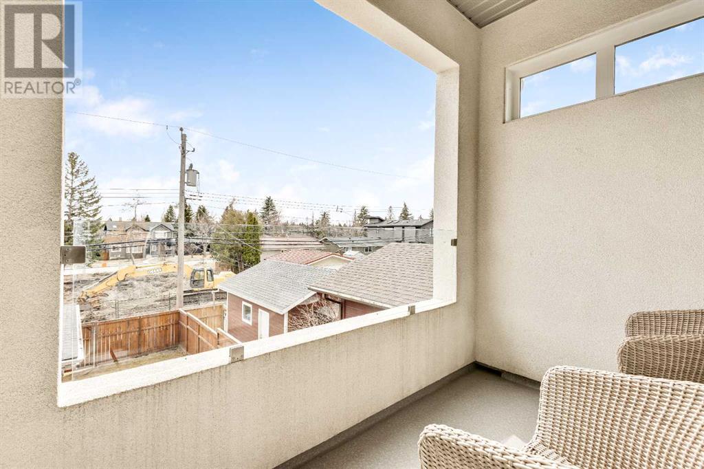 Single Family House for Sale in   Avenue SW North Glenmore Park Calgary 