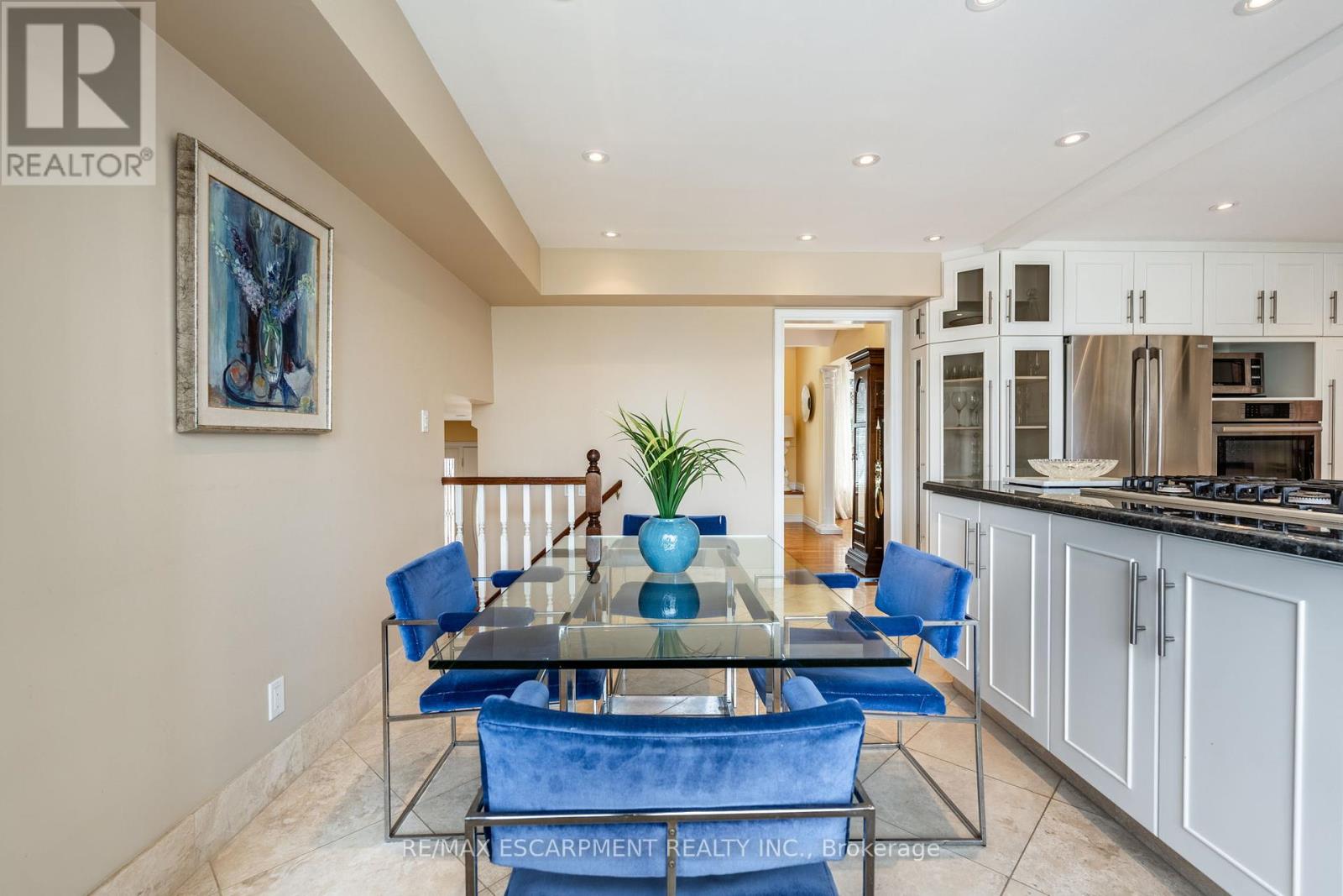 Photo 20 of 887 Montgomery Drive, Hamilton ON