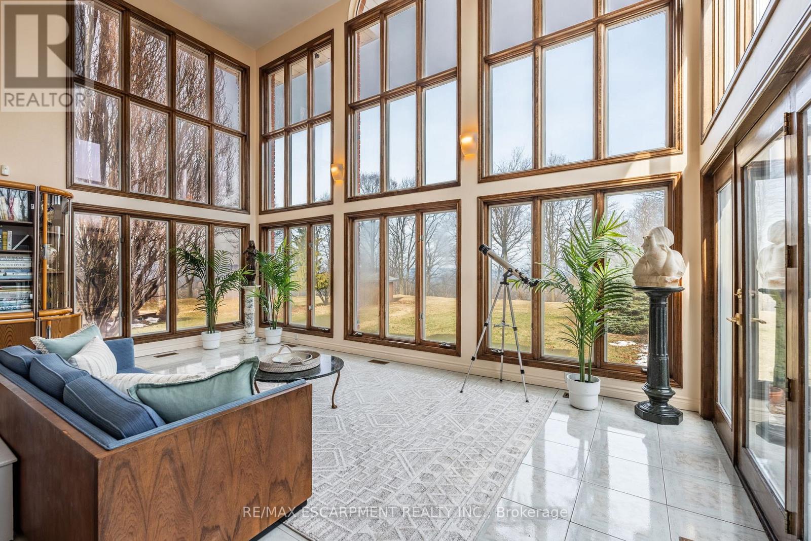 Photo 21 of 887 Montgomery Drive, Hamilton ON