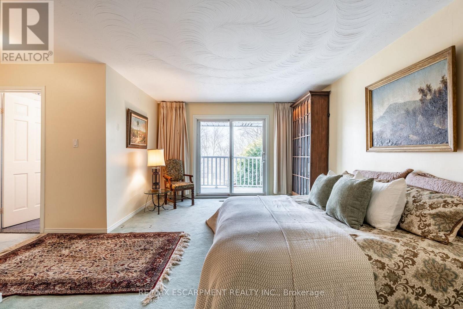 Photo 31 of 887 Montgomery Drive, Hamilton ON