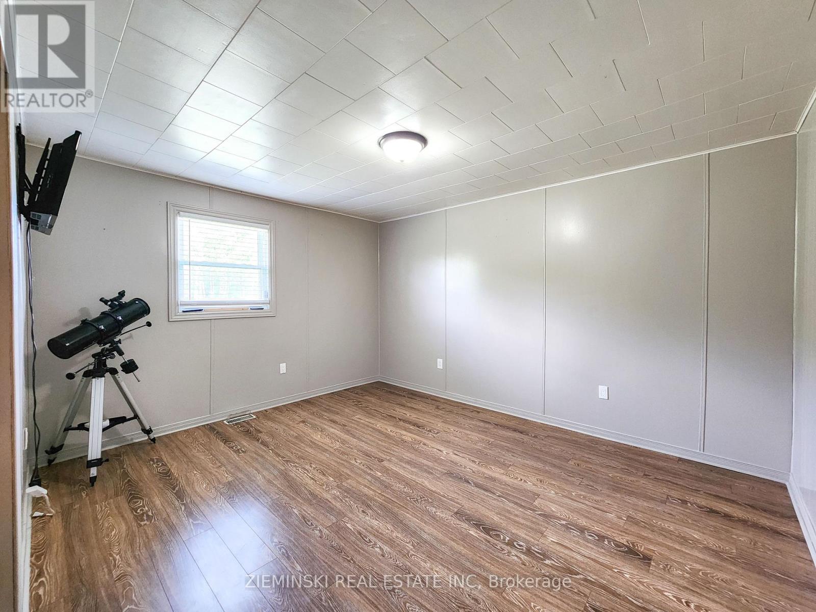 Photo 36 of 545 Silver Queen Lake Road, Cochrane ON