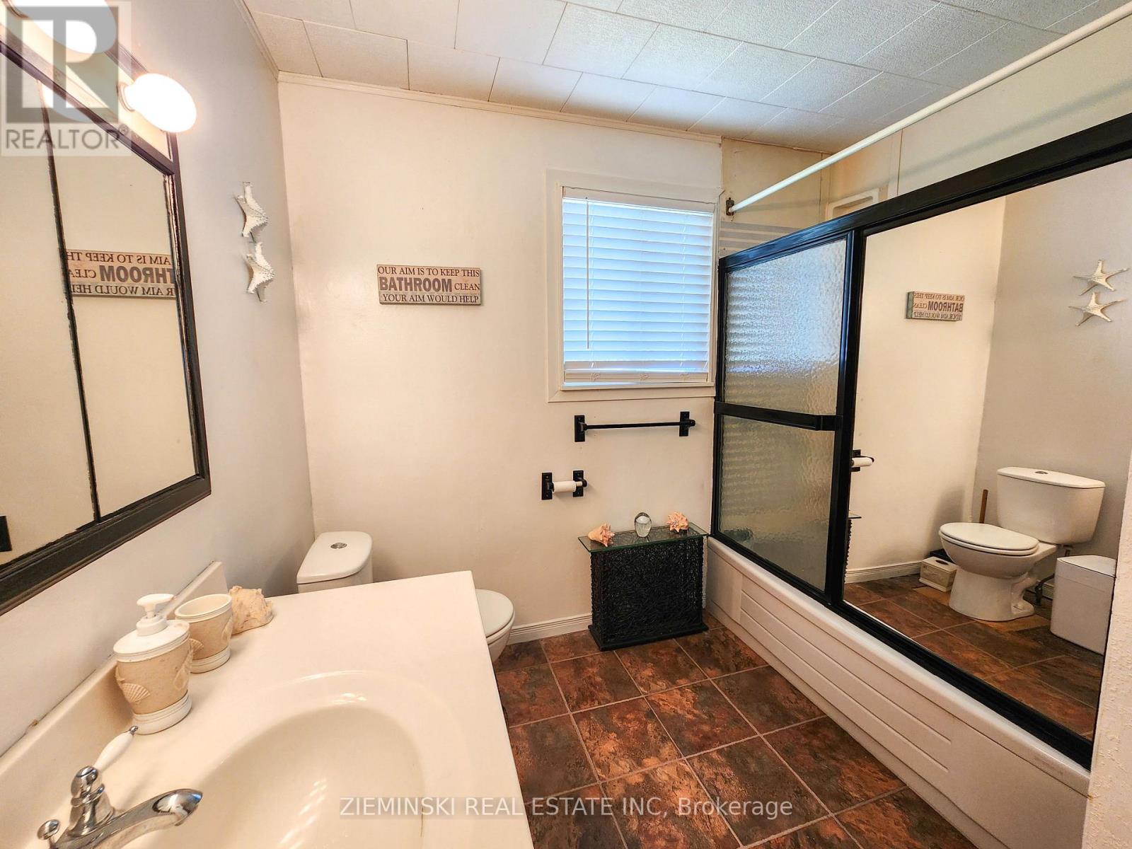 Photo 35 of 545 Silver Queen Lake Road, Cochrane ON