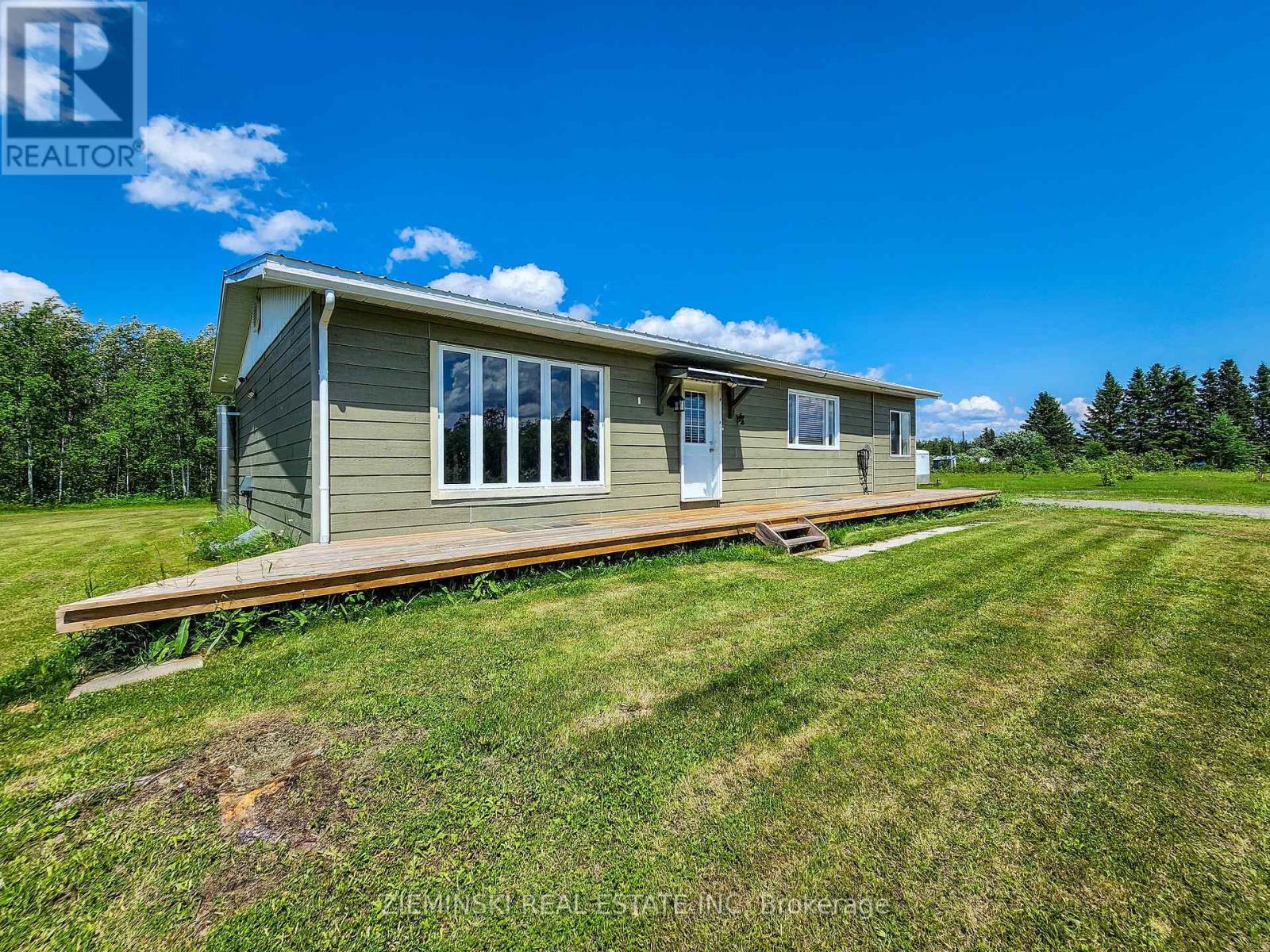 Photo 7 of 545 Silver Queen Lake Road, Cochrane ON