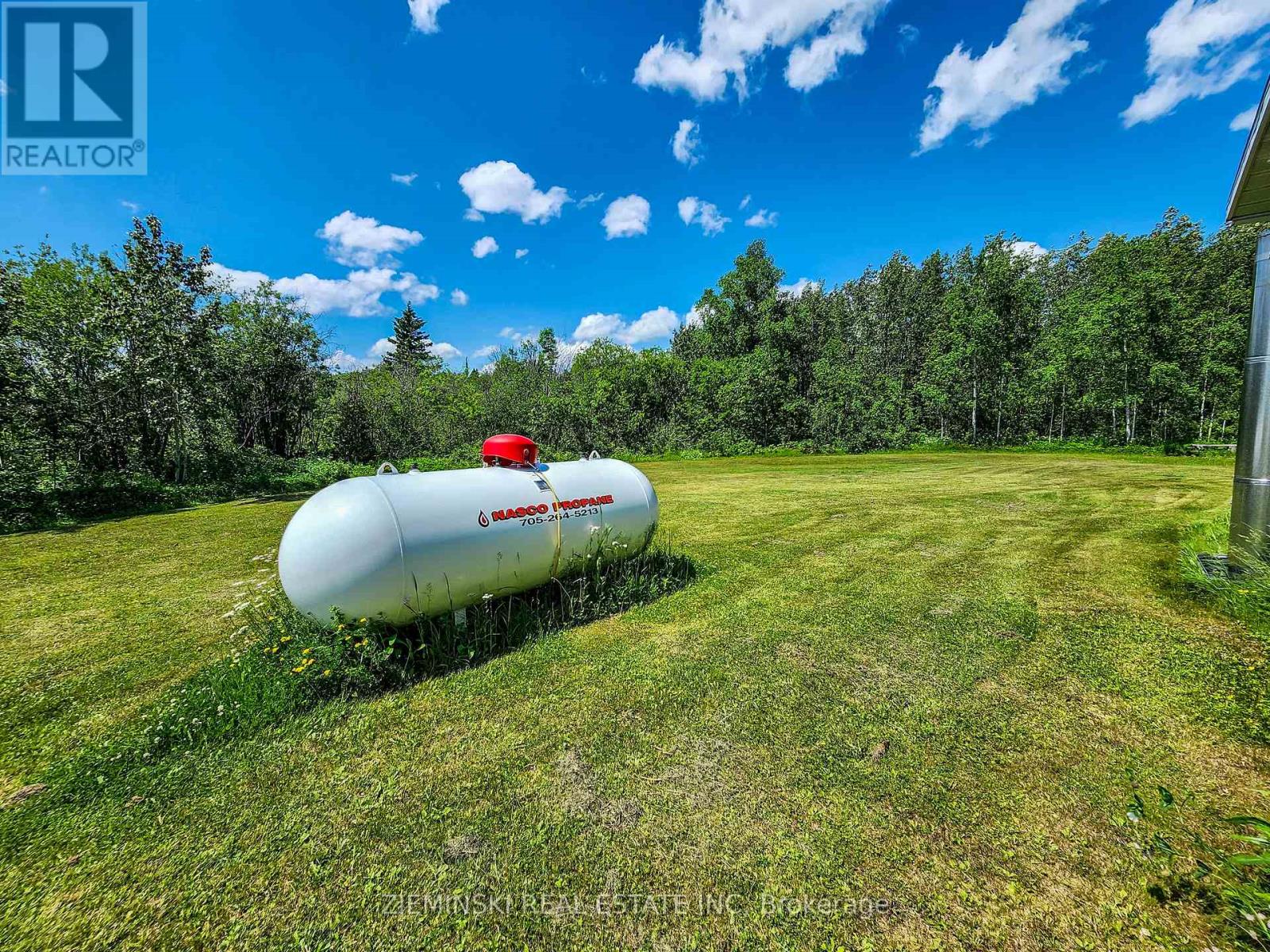 Photo 17 of 545 Silver Queen Lake Road, Cochrane ON