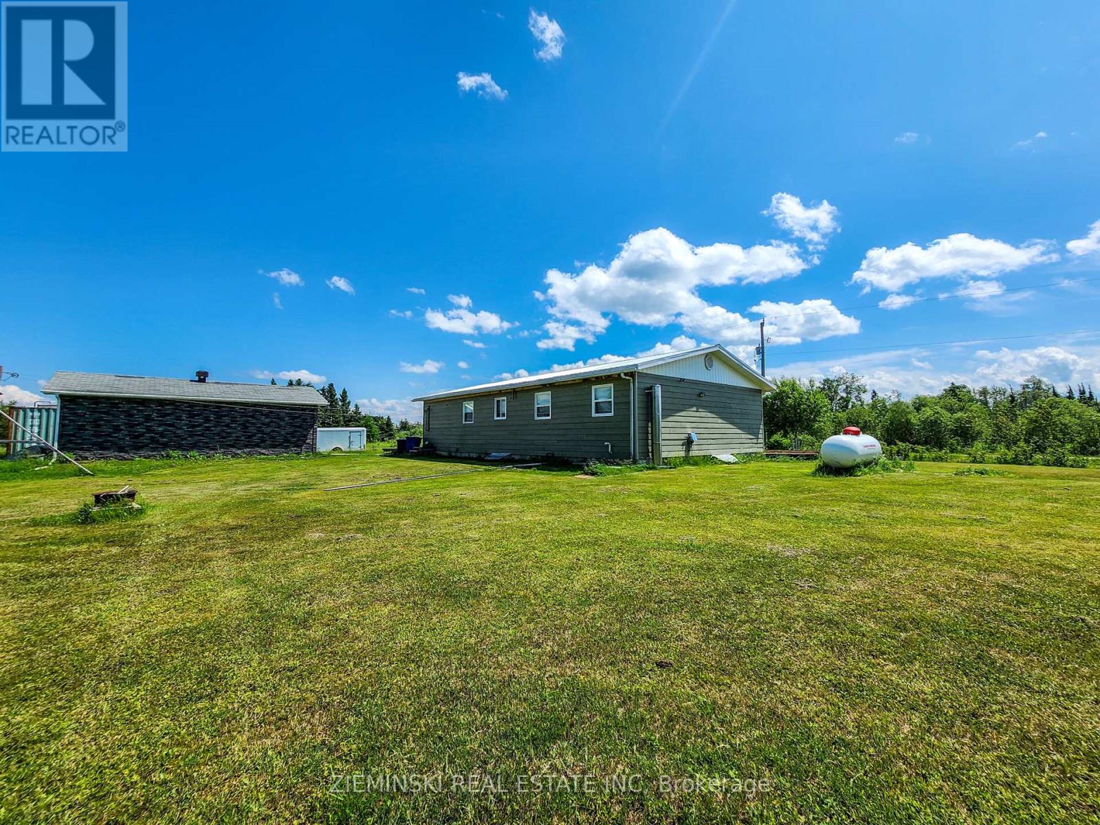 Photo 10 of 545 Silver Queen Lake Road, Cochrane ON
