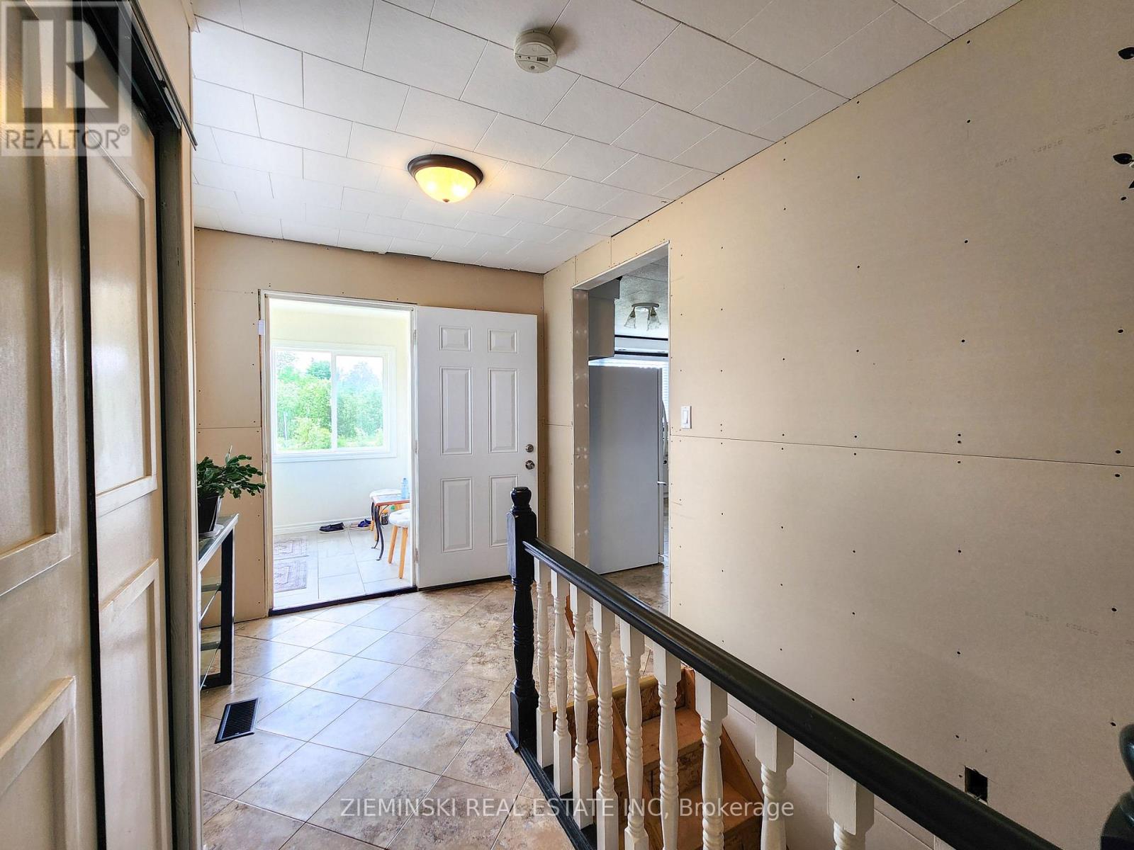 Photo 42 of 545 Silver Queen Lake Road, Cochrane ON