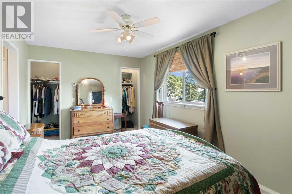 Single Family House for Sale in    Street SE Ogden Calgary 