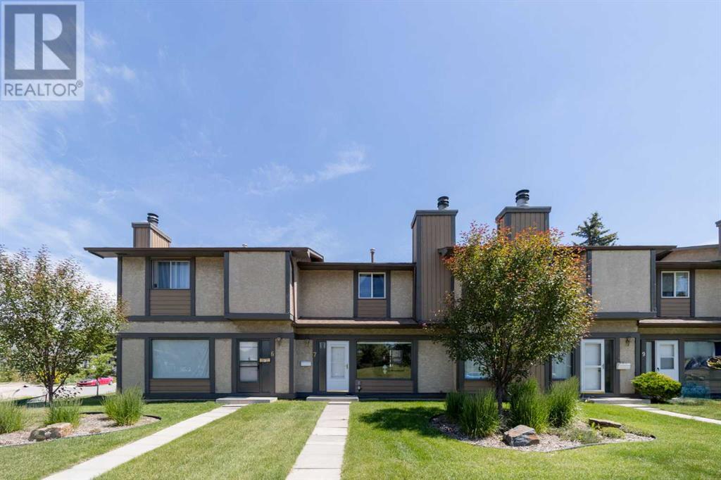 Single Family House for Sale in    Street SE Ogden Calgary 