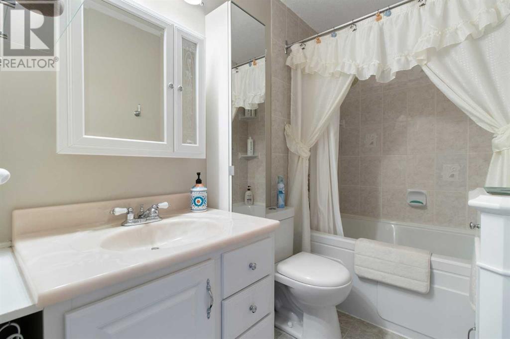 Single Family House for Sale in    Street SE Ogden Calgary 