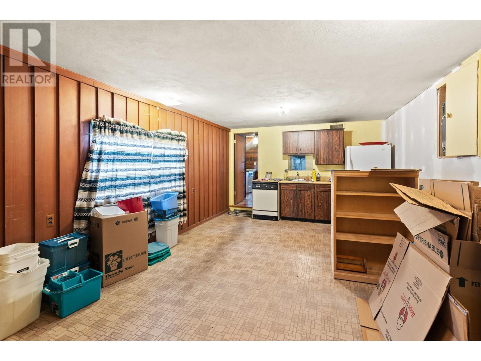  1880 Riverside Avenue, Kelowna