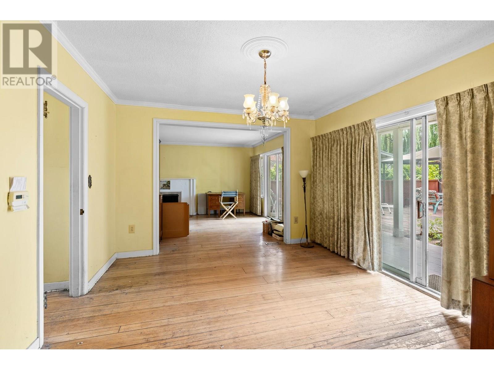  1880 Riverside Avenue, Kelowna