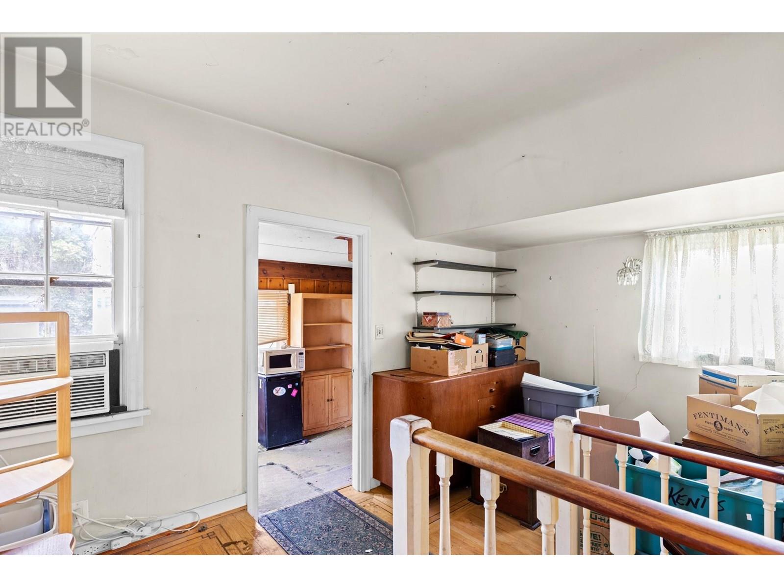  1880 Riverside Avenue, Kelowna