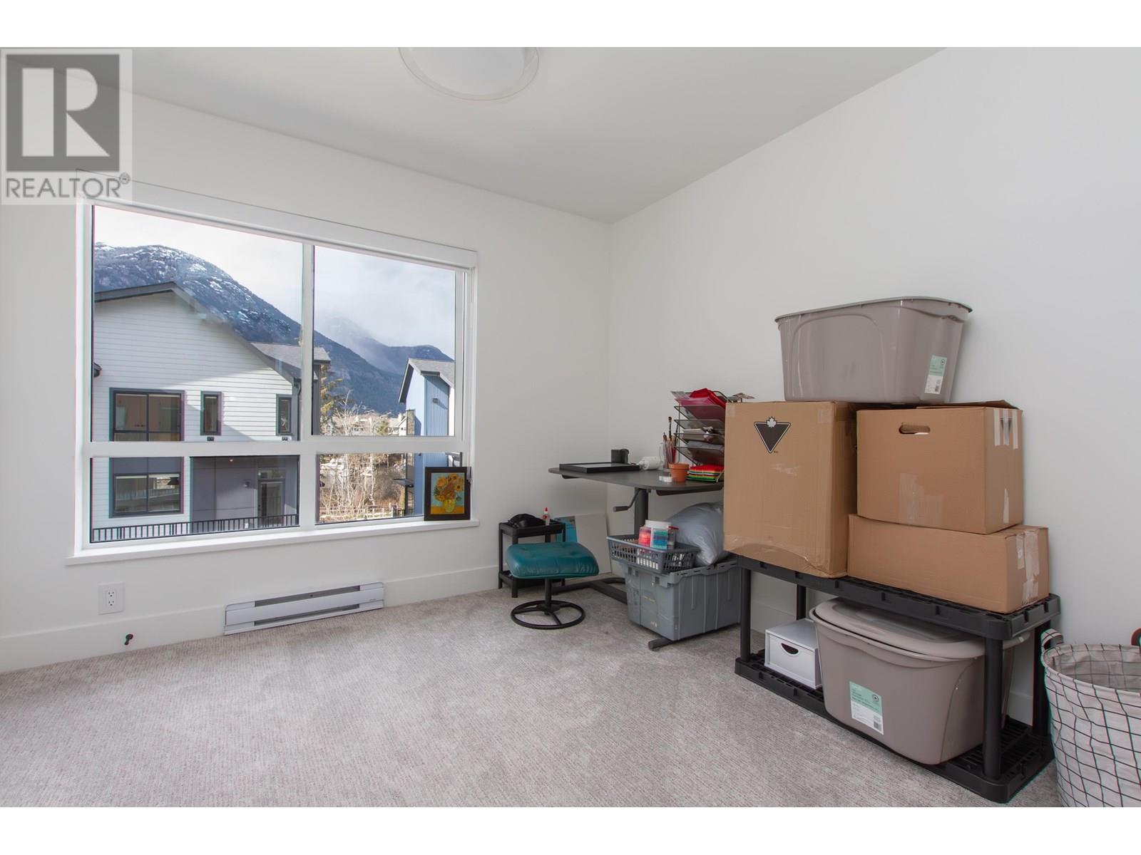 Photo 12 of 38070 Helm Way, Squamish BC