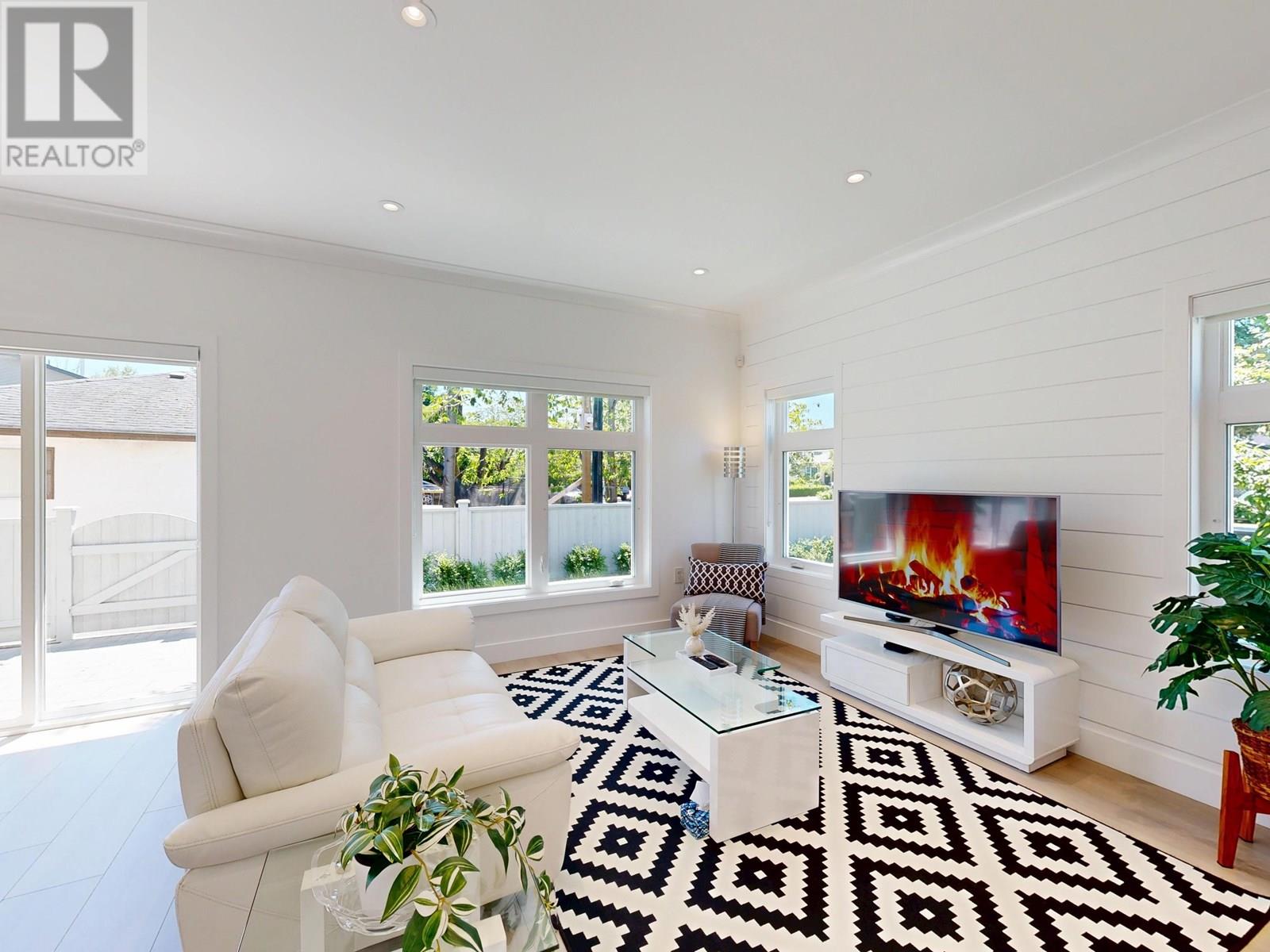 #15-7100 ASH Street, Richmond