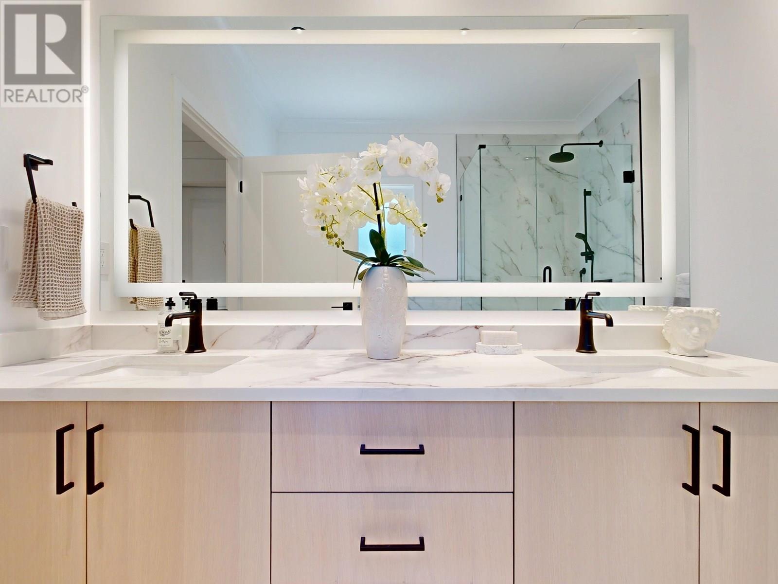 #15-7100 ASH Street, Richmond