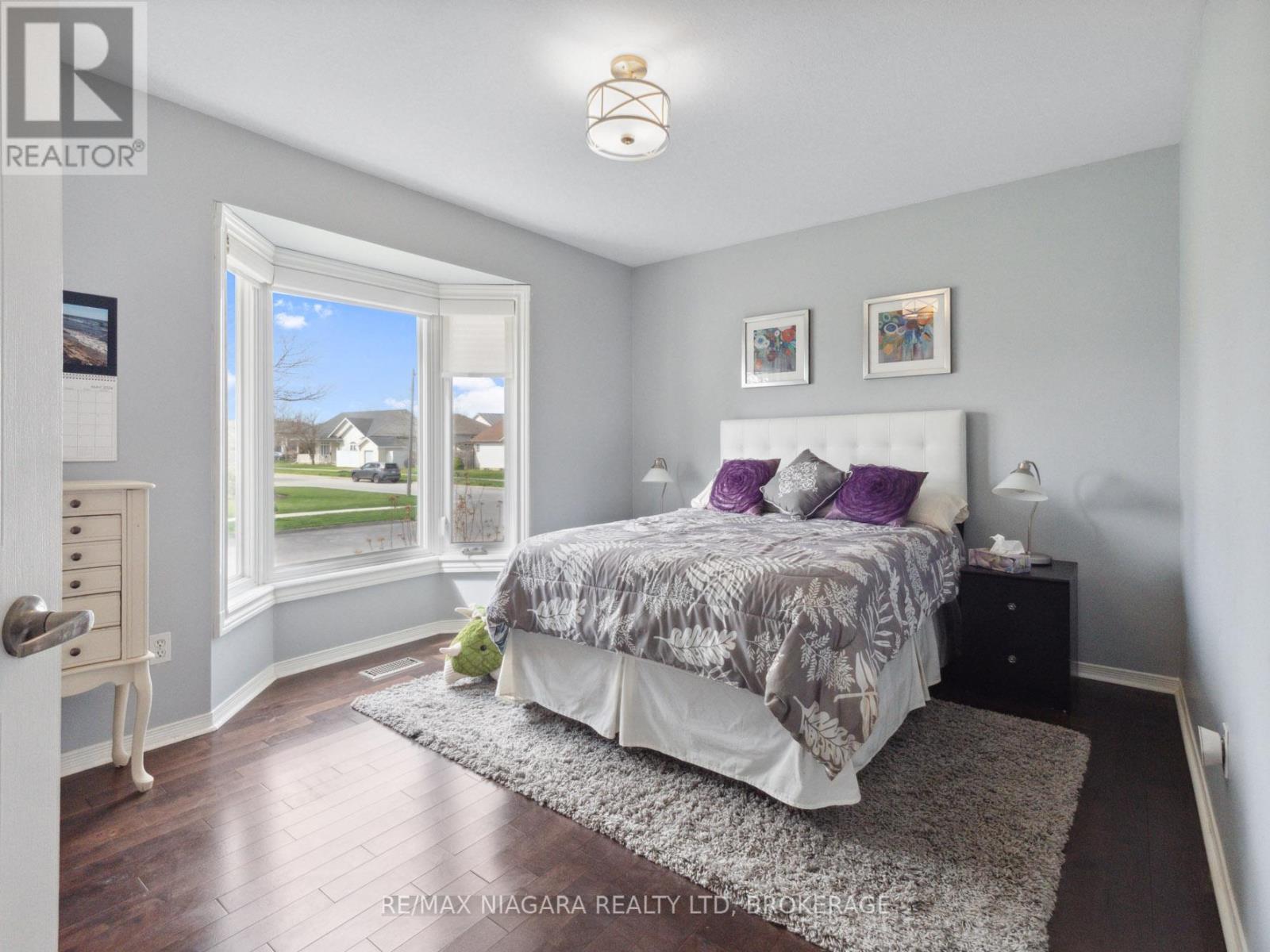 Photo 10 of 3564 Hill Street, Fort Erie ON